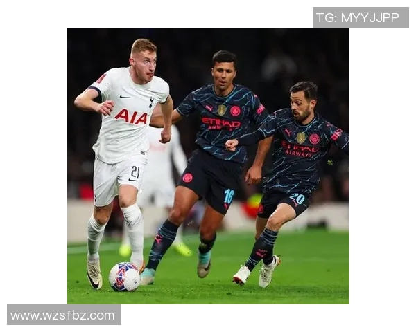 足总杯激战曼城与热刺平局绝杀瞬间引发全场狂欢焦点分析